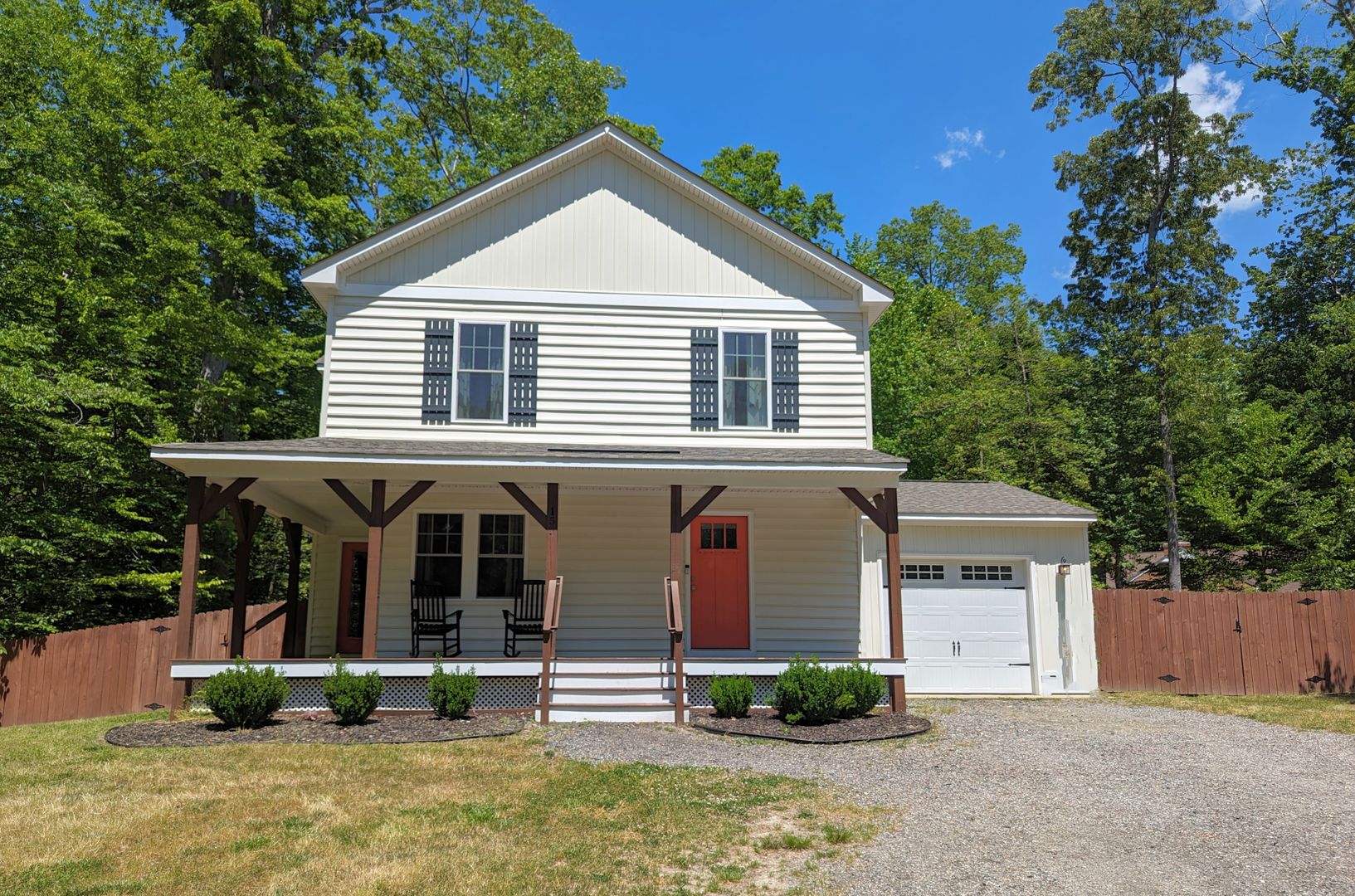 Williamsburg House: 15 Huntington Drive