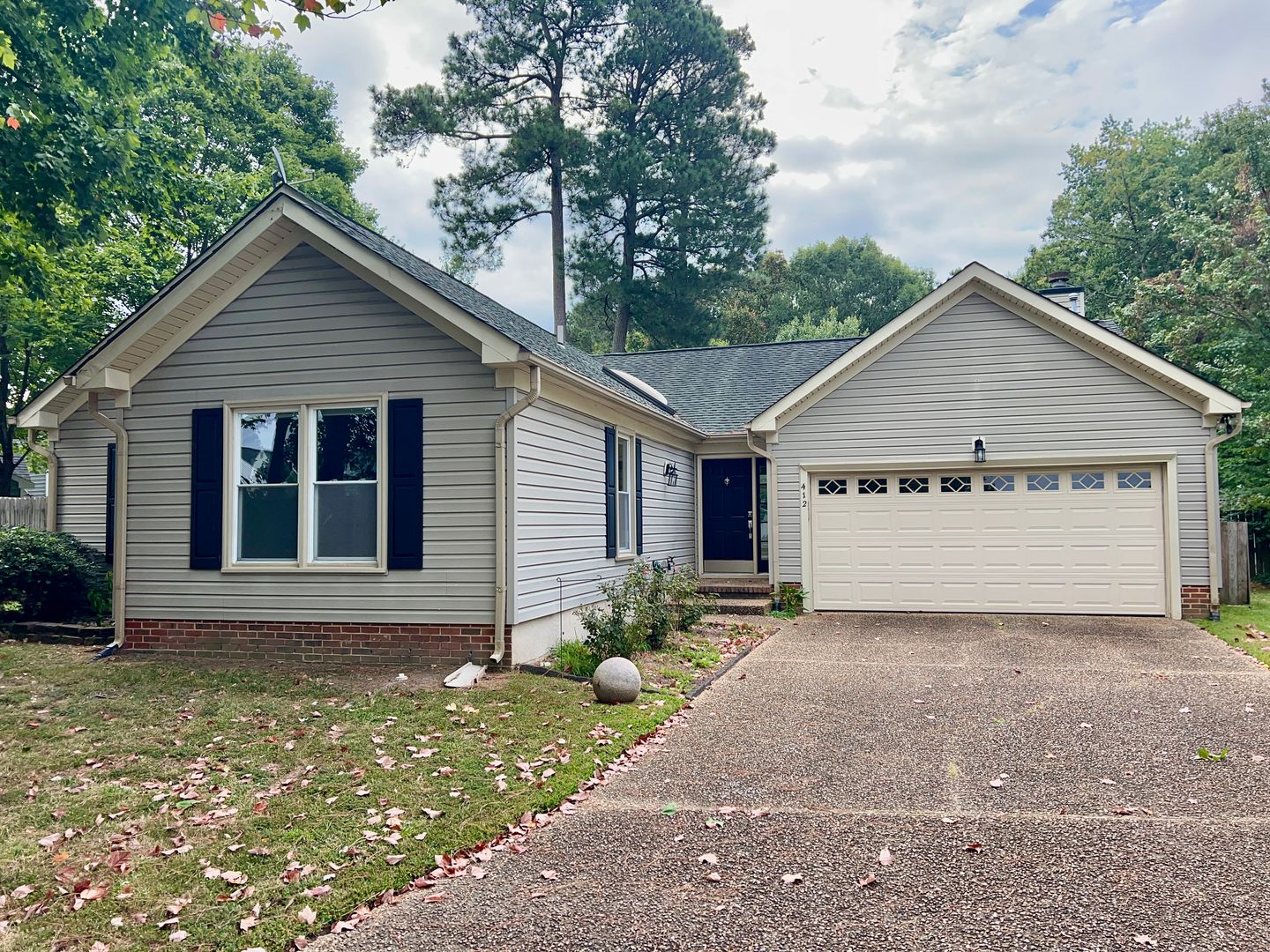 Newport News House: 412 Oxburgh Place