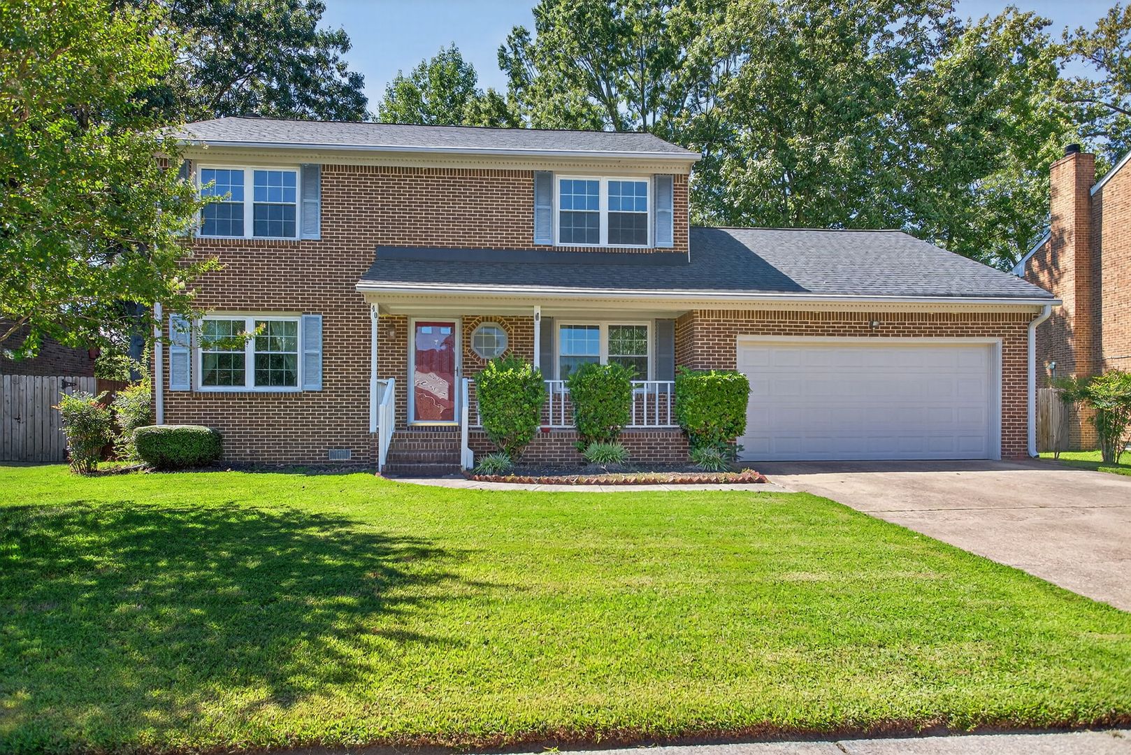 Hampton House: 40 Westview Drive