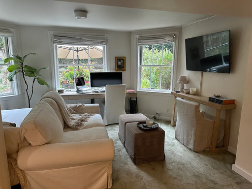 Spacious Marina Studio/Jr. 1BDR – photo 1