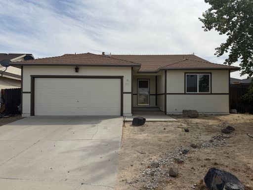 3 bedroom Fernley home in Donner Trails, FERNLEY