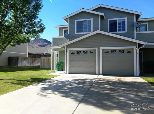 2 bedroom 2.5 bath Dayton Townhome
