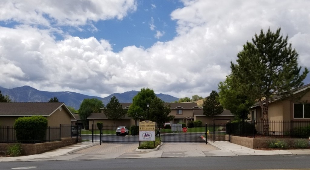 Carson City Apartment: 3500 Vista Grande Blvd.