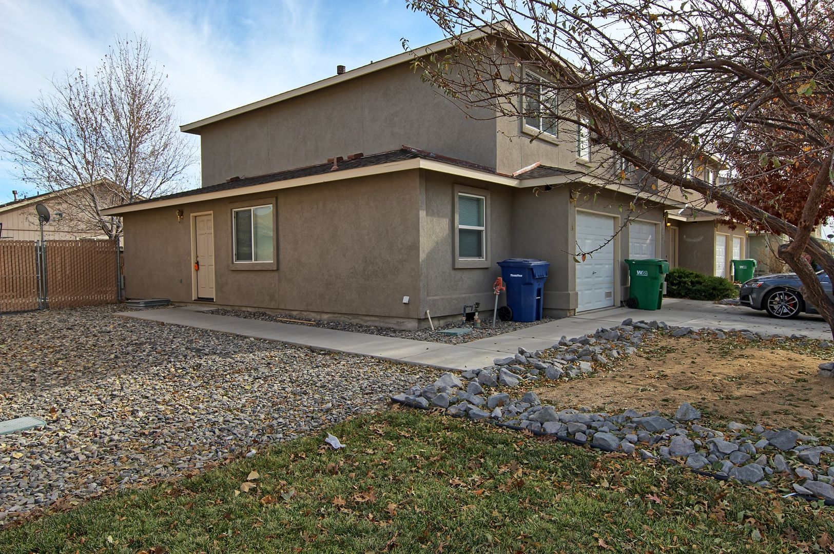 Fernley Apartment: 725 Starlite Drive