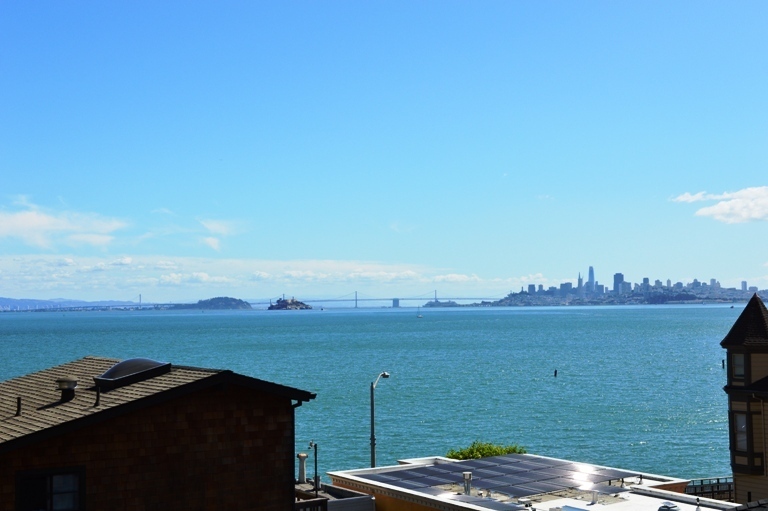Sausalito Apartment: 212 Richardson Street