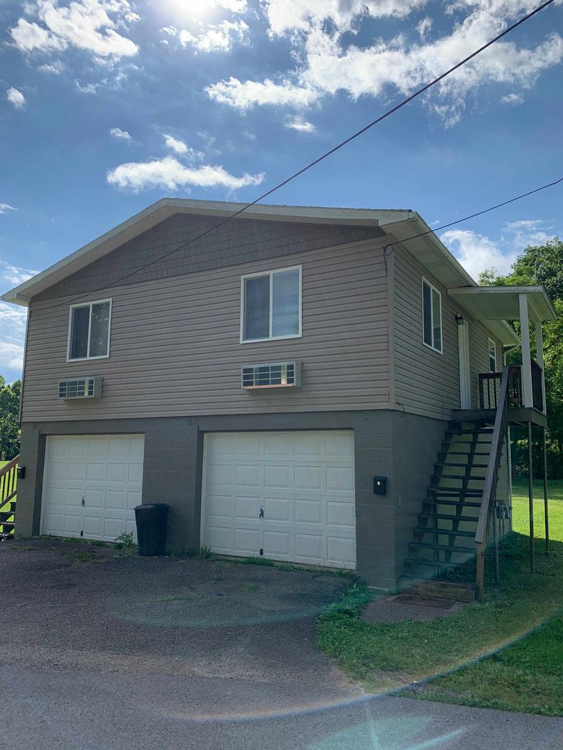 Glenville Apartment: 200 South St.