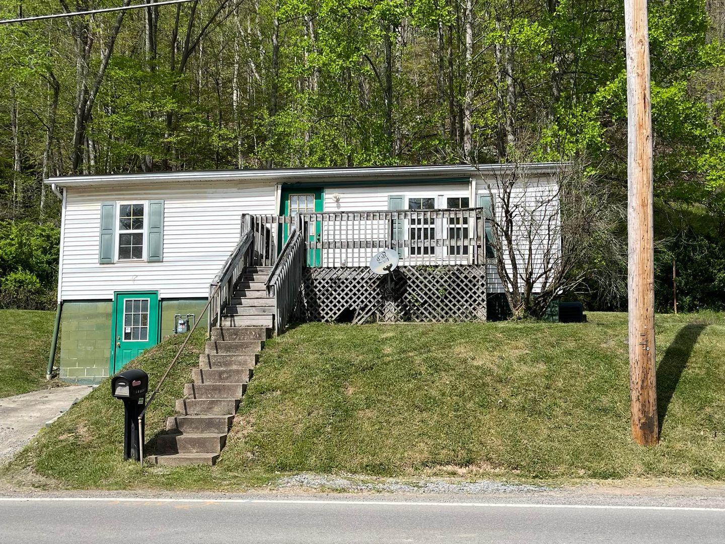 GLENVILLE House: 316 W MAIN ST