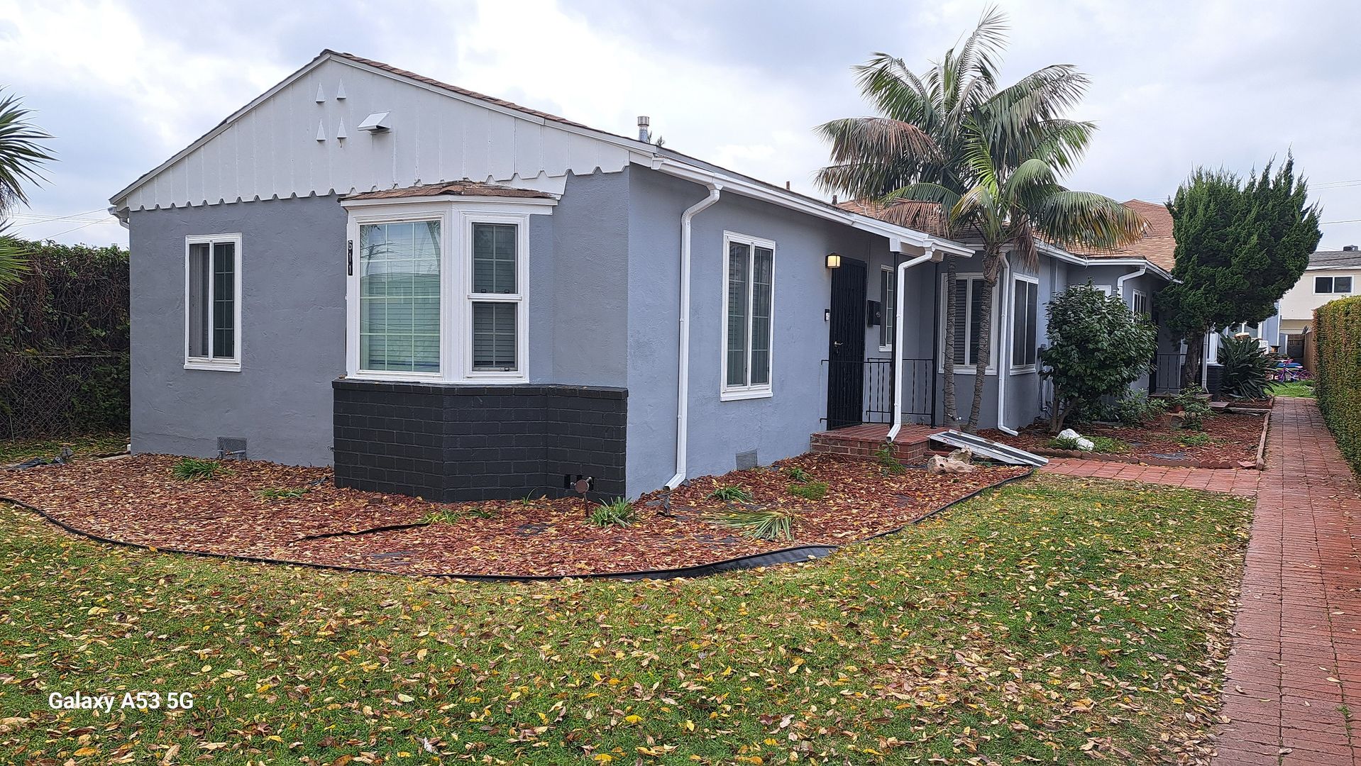 Inglewood Apartment: 611 S. Flower St.