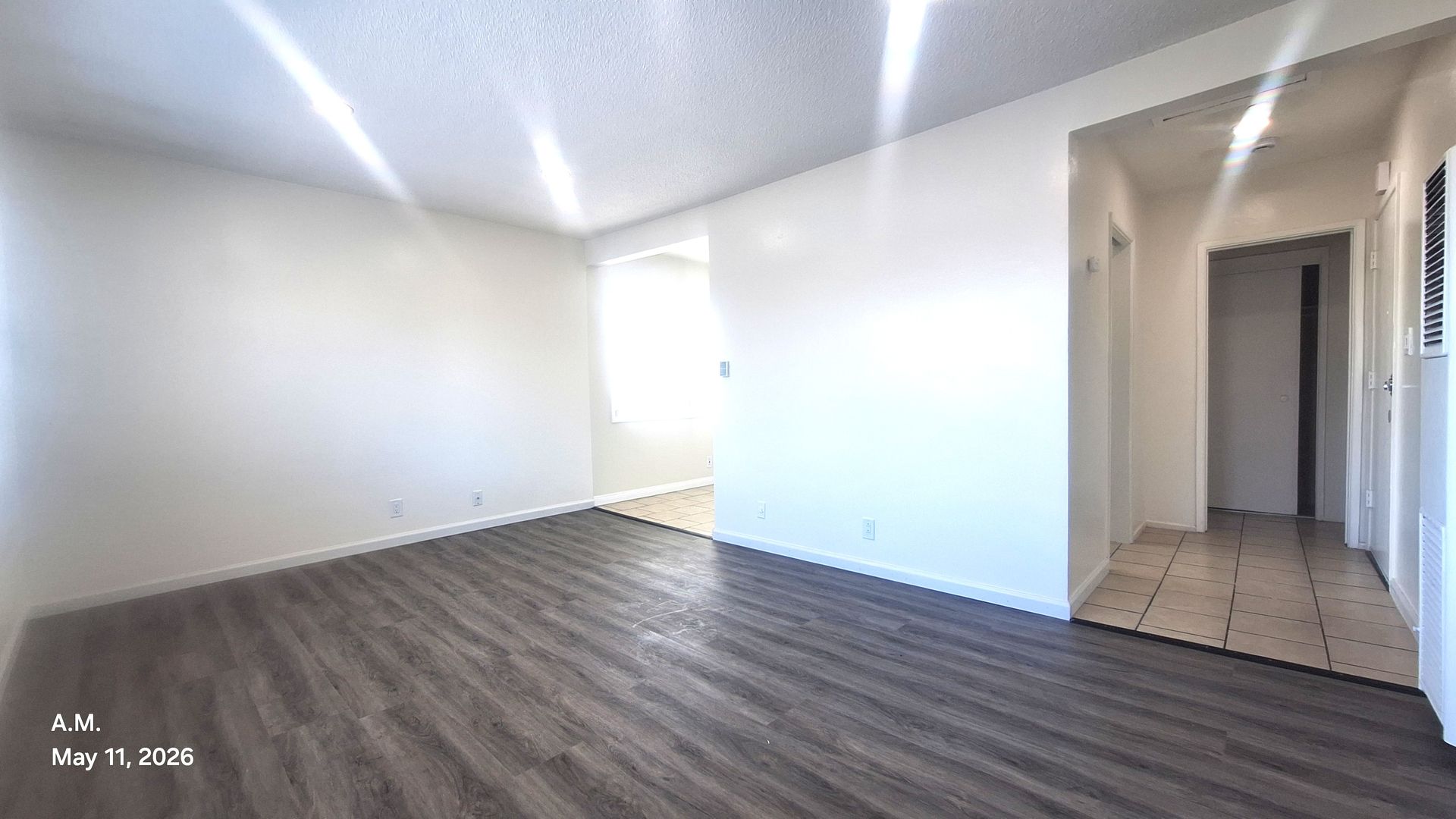 Inglewood Apartment: 912-914 N. Market St.