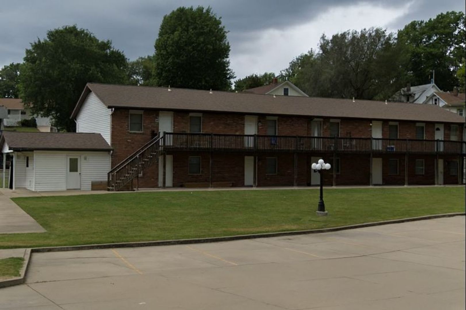 WASHINGTON Apartment: HORN ST