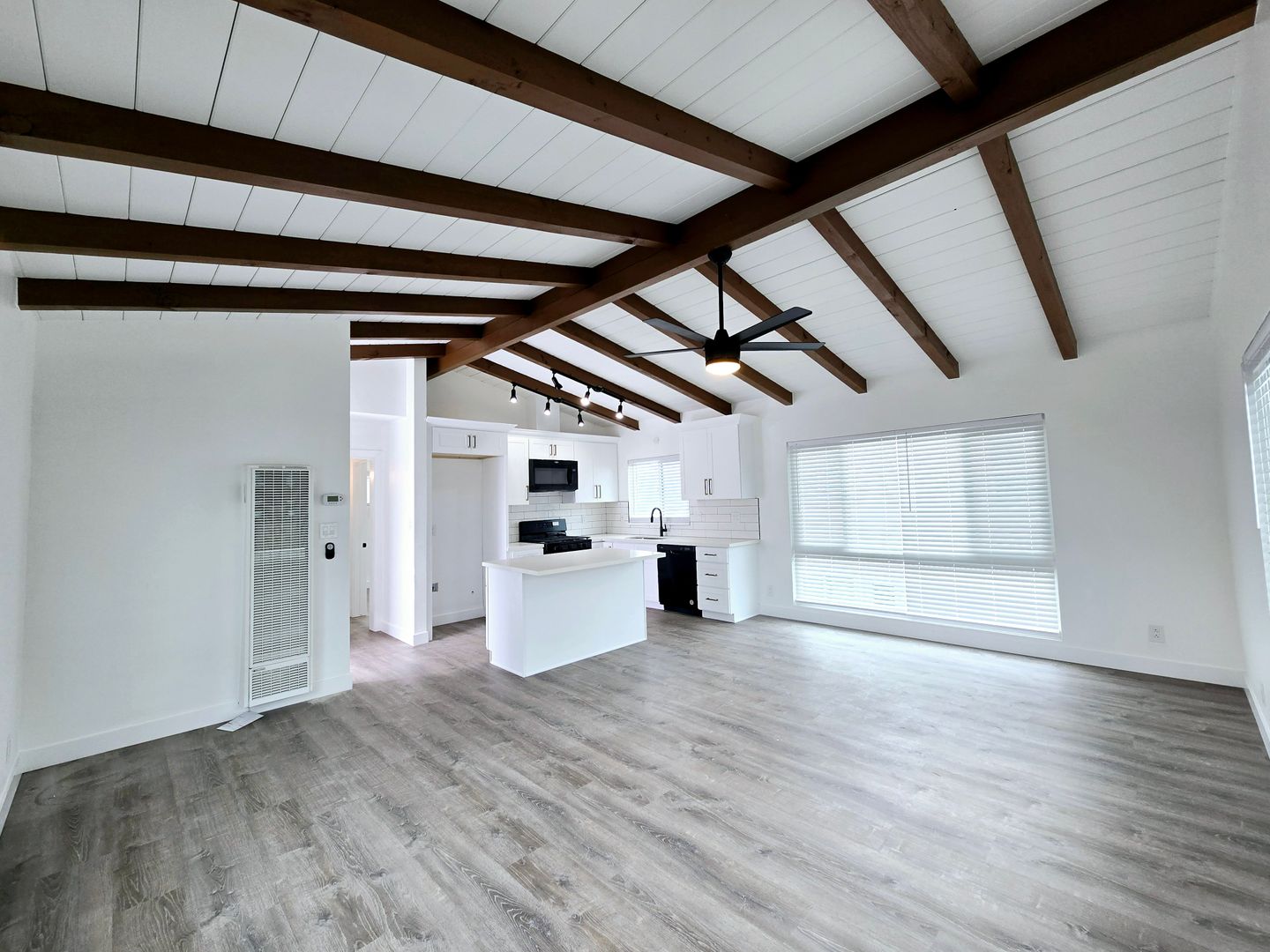 San Clemente Apartment: 241 La Paloma