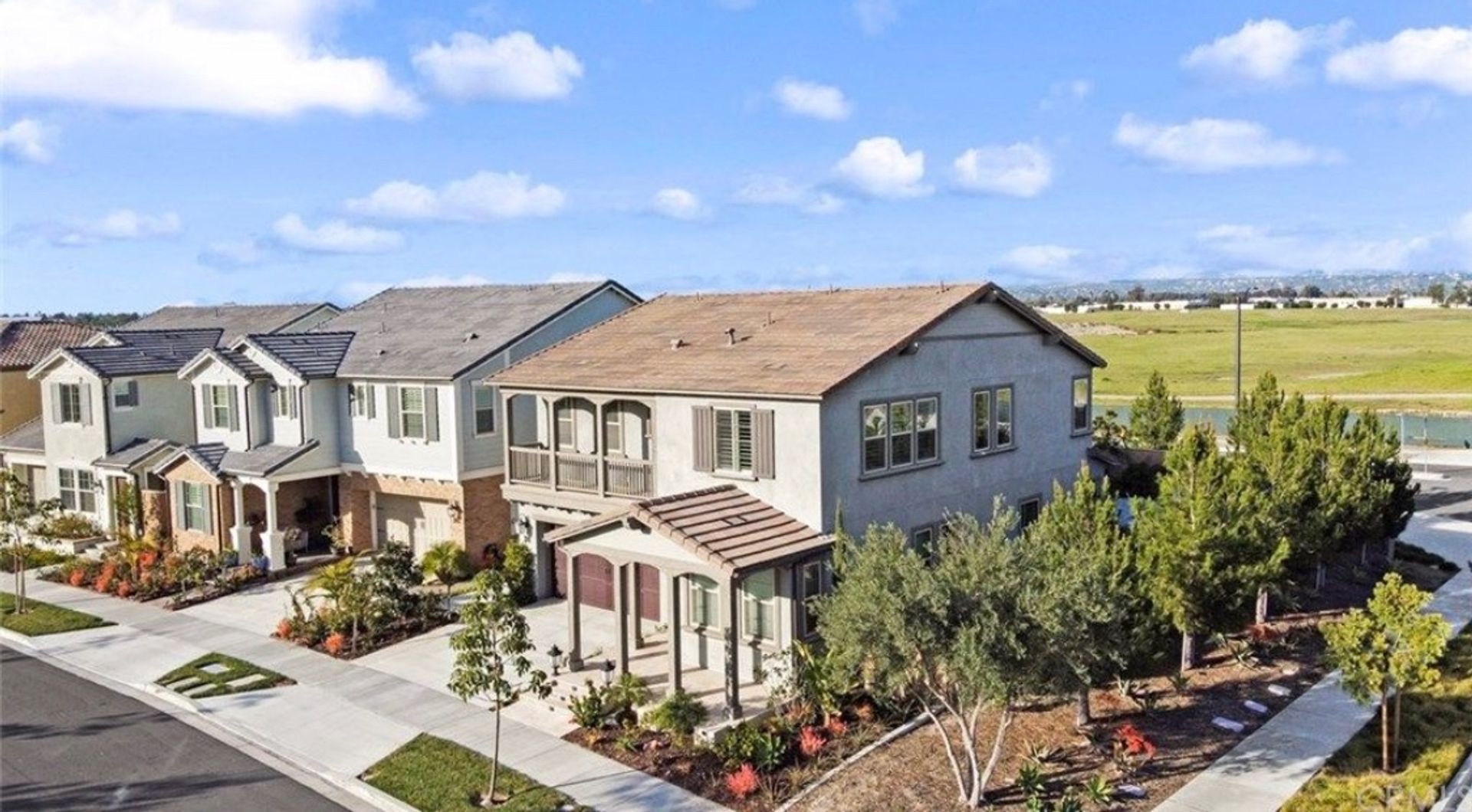 Tustin House: 38 Windwalker Way