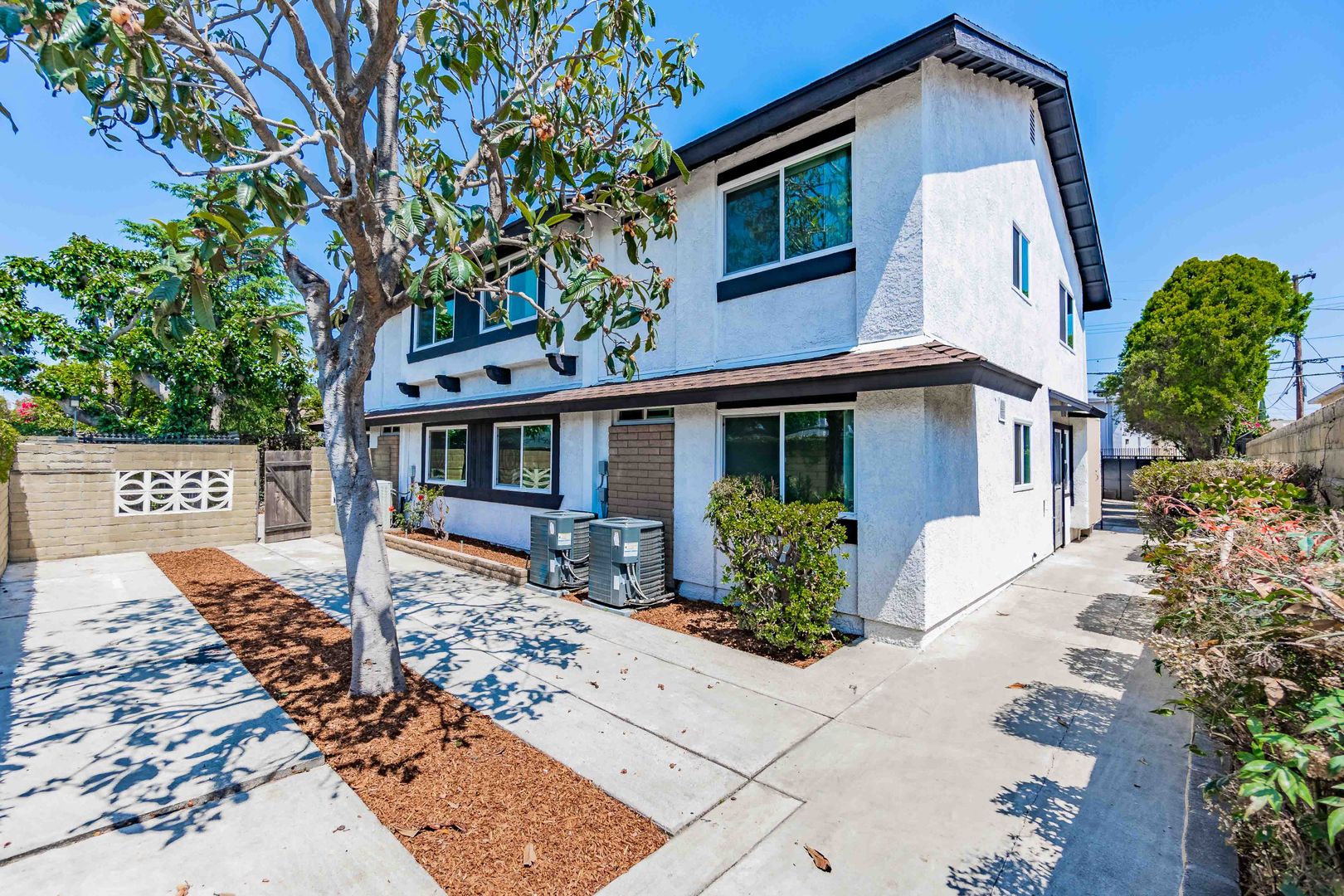 Anaheim Apartment: 1813 W Ball Rd