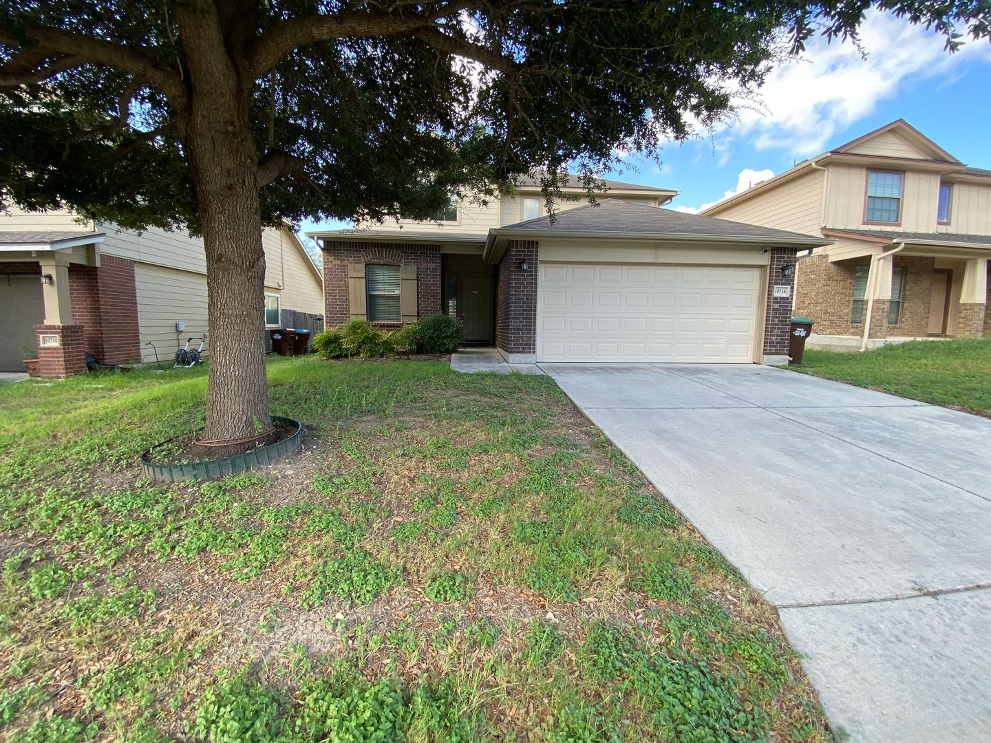 FALL INTO A NEW HOME WITH OUR MOVE-IN SPECIALS!