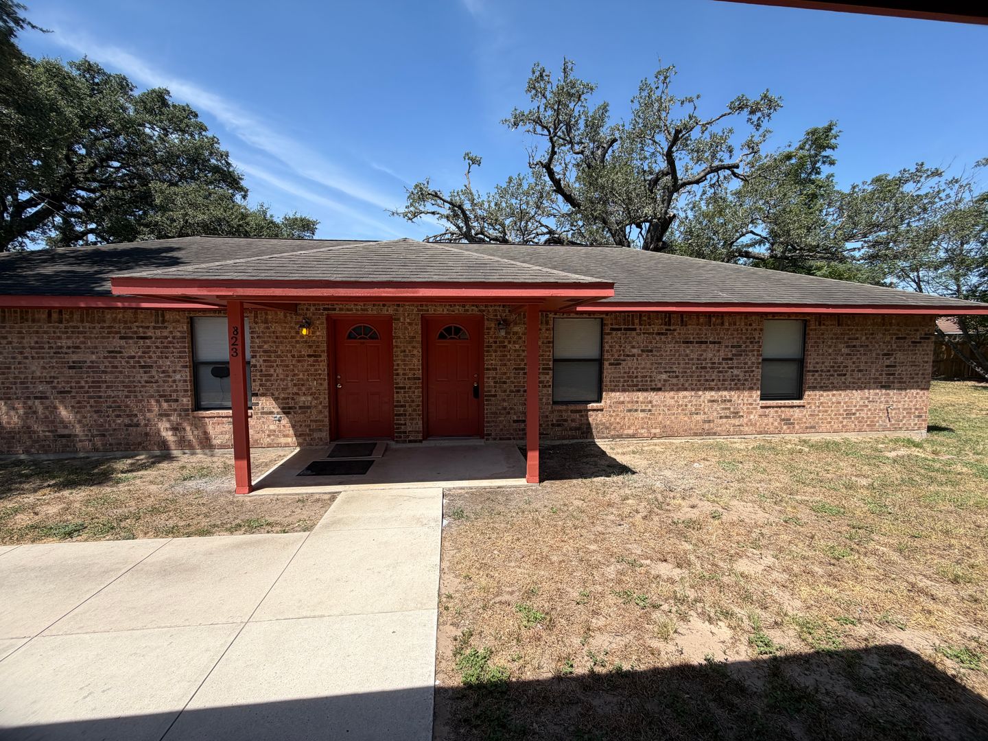 Pleasanton House: 823 Dallas St, Unit B