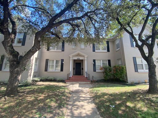 *MOVE IN SPECIALS* Historic 1/1 located off the St Mary's strip and close to the Pearl! Includes Dedicated Parking Spot! – photo 1