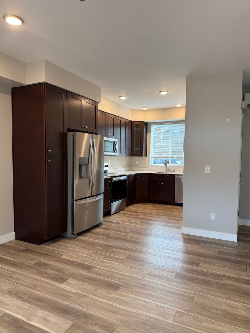 Bellingham House: 3619 Sussex Drive