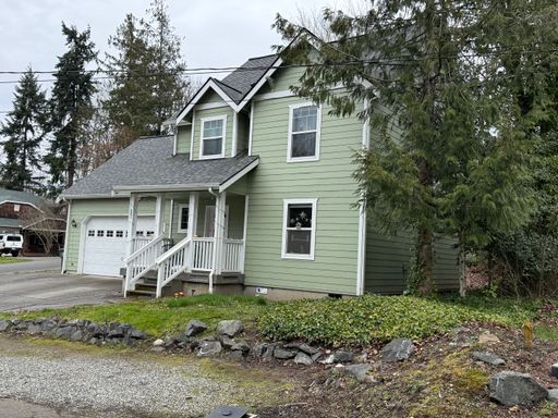 Spacious 5-Bedroom South Bellingham Home! $500 OFF First Month Rent!!!! – photo 1
