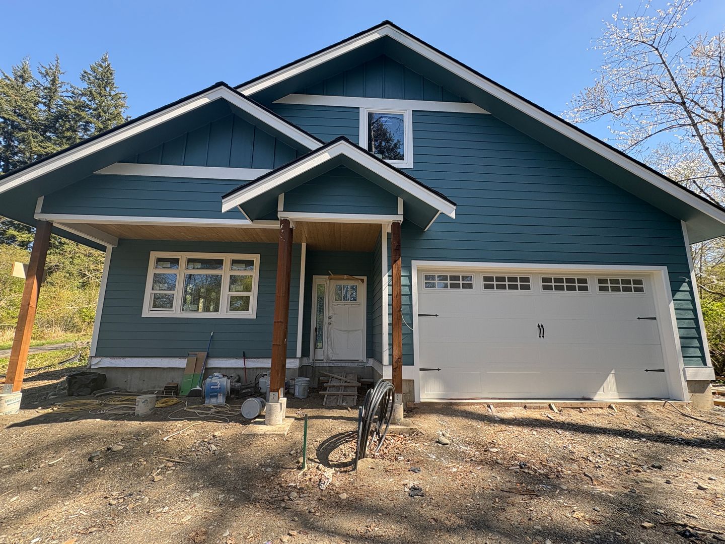 Bellingham House: 3106 Lindsay Avenue