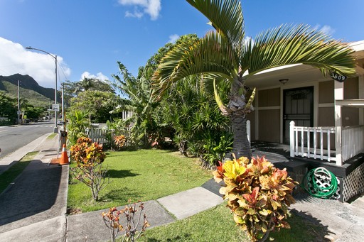 Diamond Head Cottage 2 Bed, 1 Bath 1/2 Block from Kapiolani Park. - Pet Friendly – photo 1