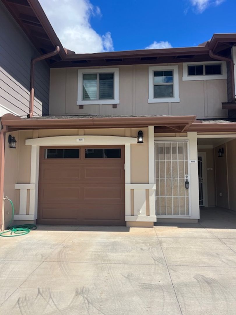 Kapolei House: 91-1221 Kamaaha Ave Apt 605