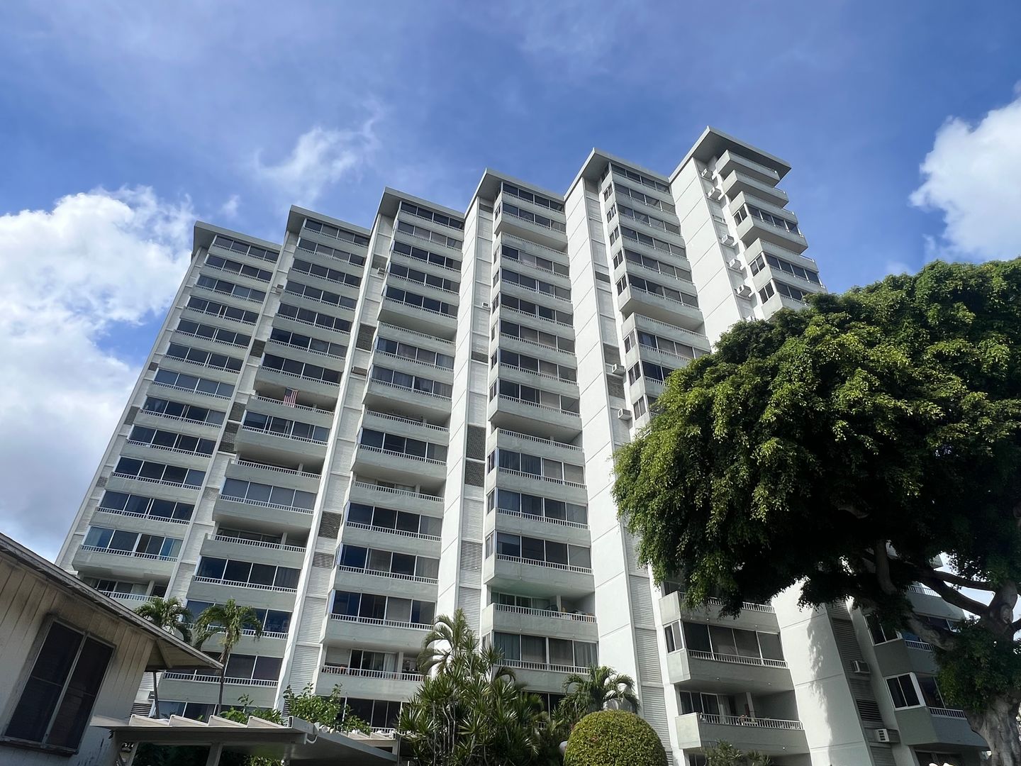 Honolulu Condo: 1400 Pensacola St APT 706