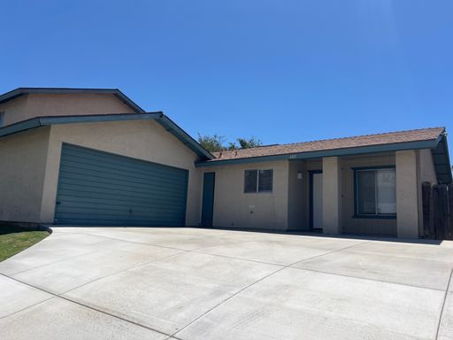 2 Bedroom Gem in East Bakersfield! – photo 1