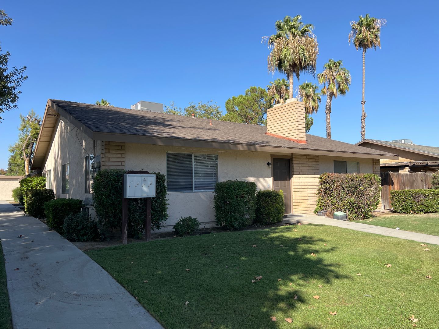 Bakersfield Apartment: 7216 Ming A-D