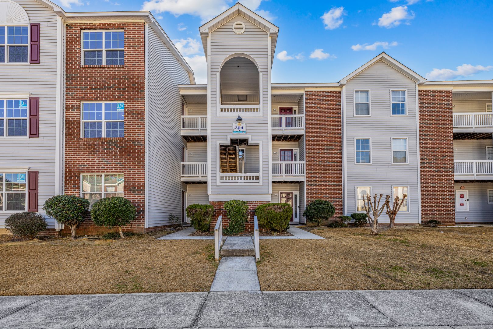 Fayetteville House: 264 Waterdown Drive #5