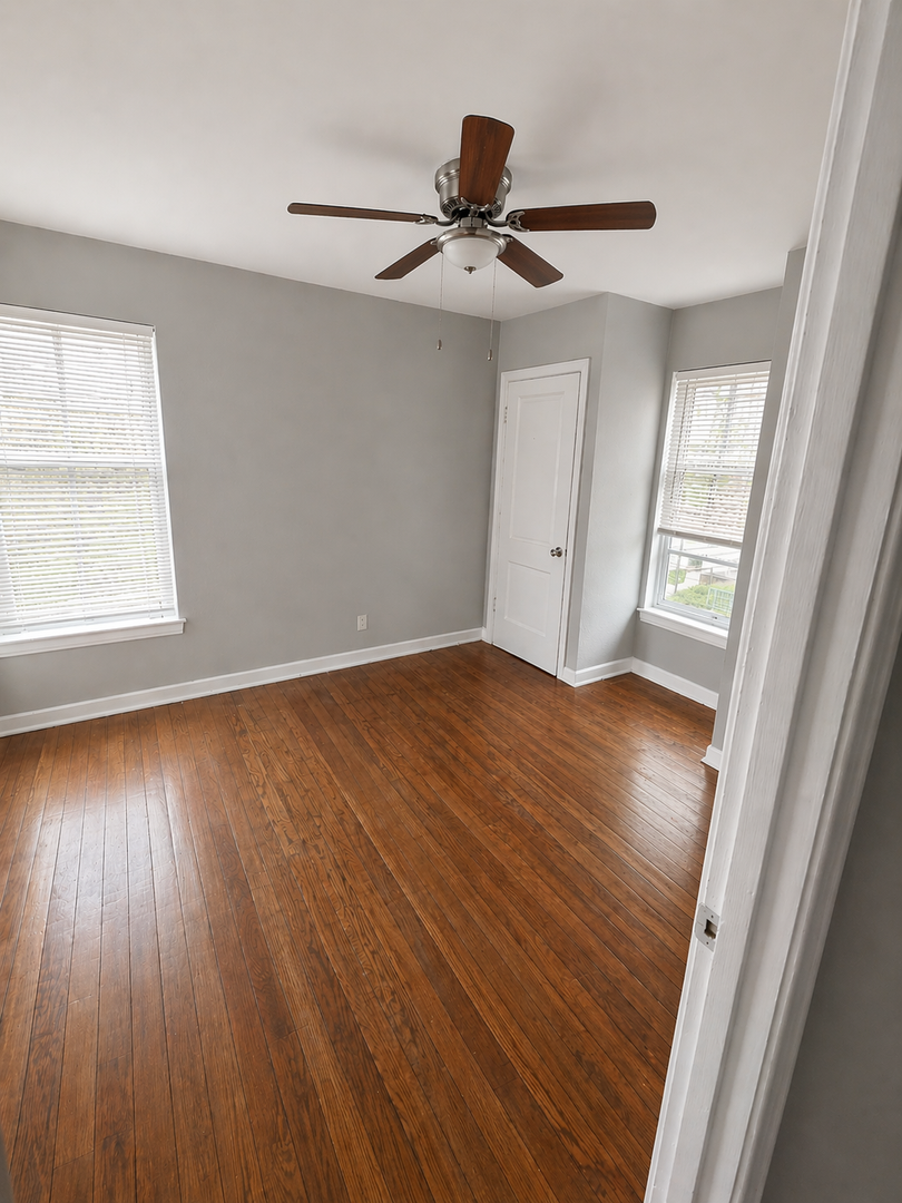 BRIGHT AND SPACIOUS 3-BEDROOM NEAR ST. MARY'S UNIVERSITY AND WOODLAWN LAKE 2 of 5