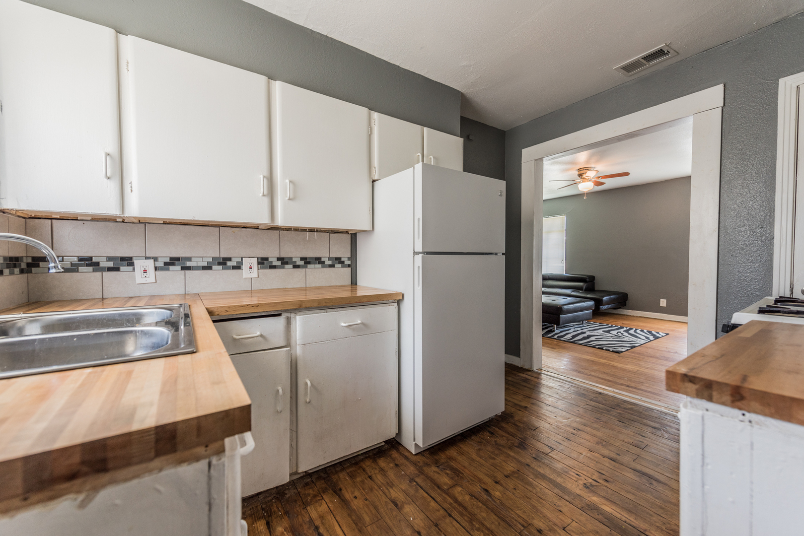 SPECIAL MOVE IN! FIRST 2 MONTHS FREE! 11 of 12