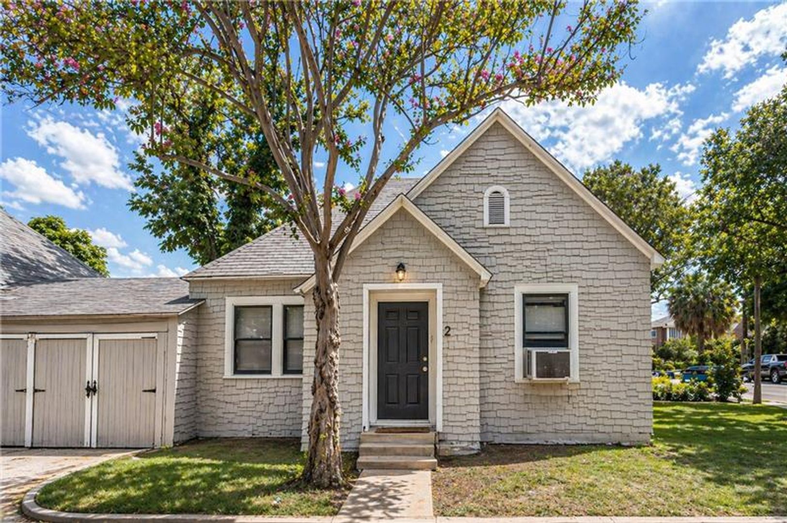 SAN ANTONIO Apartment: 743 E ASHBY PL