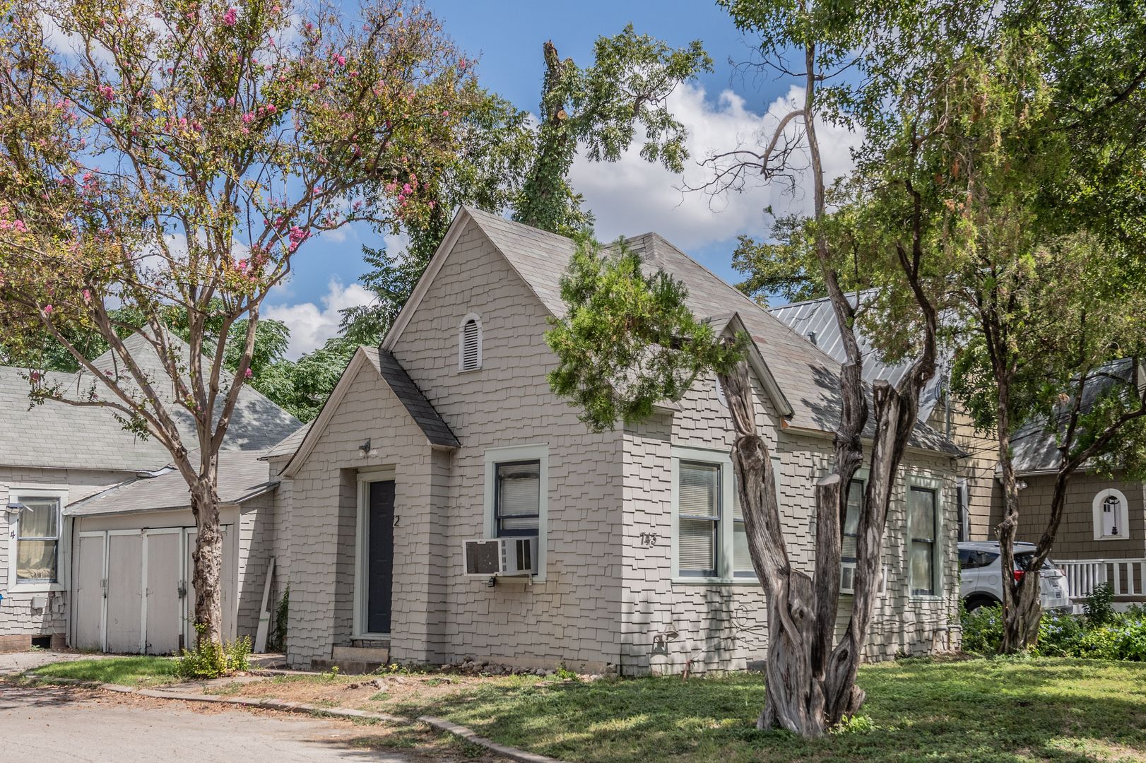 SAN ANTONIO Apartment: 743 E ASHBY PL