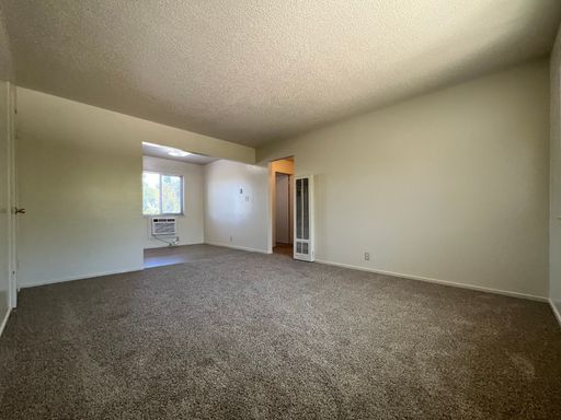 Upstairs 2-Bedroom Apartment