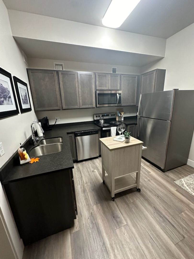 Great Falls Apartment: 412 Central Ave