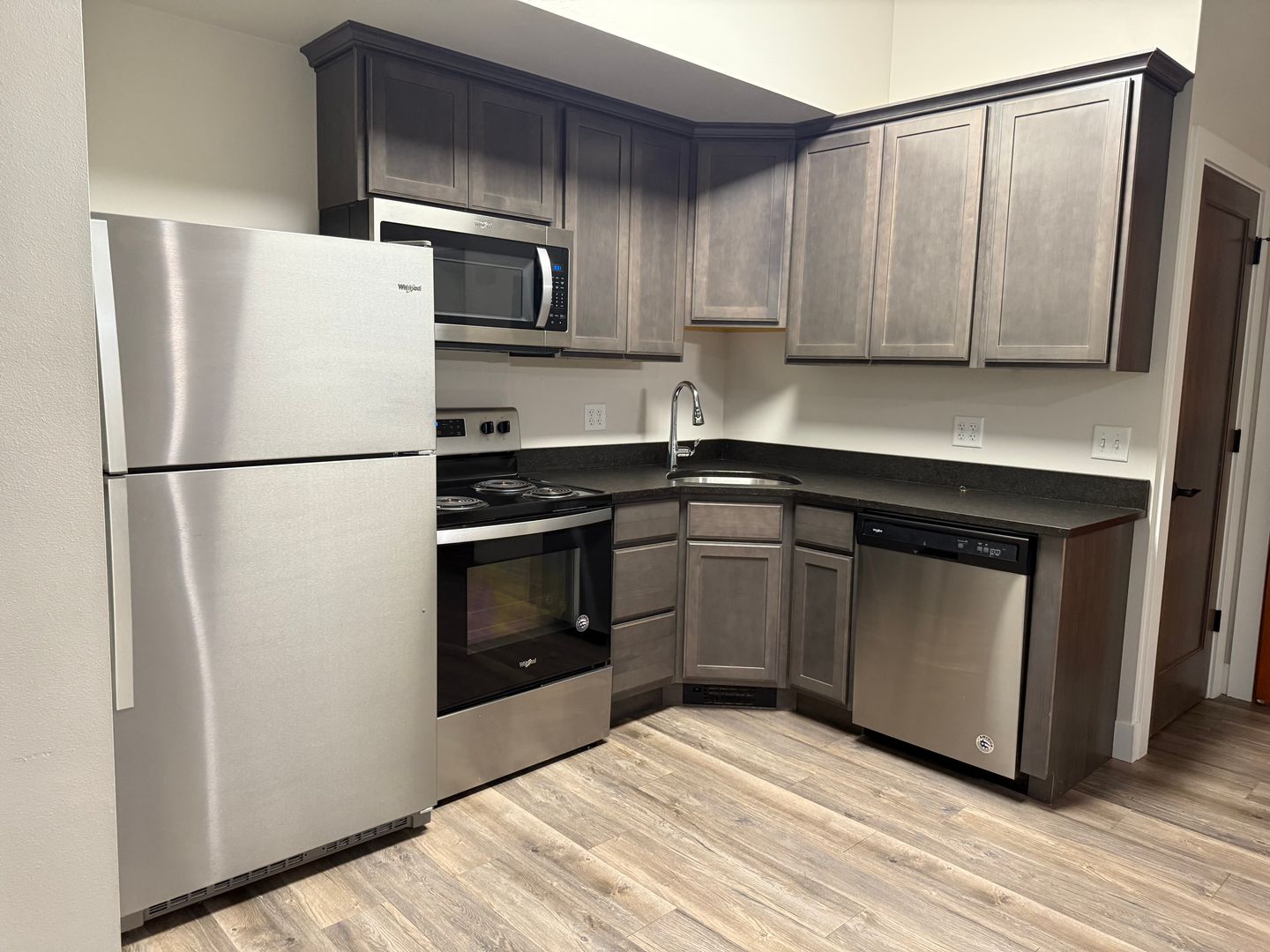 Great Falls Apartment: 412 Central Ave