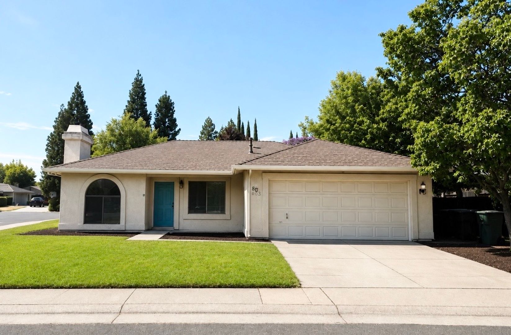 Roseville House: 825 Cordwell Circle