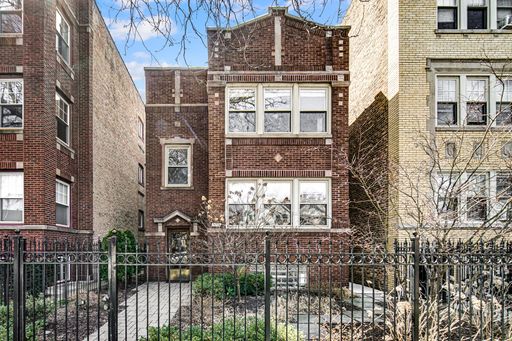 Charming Ravenswood Garden Unit Steps from Everything – photo 1