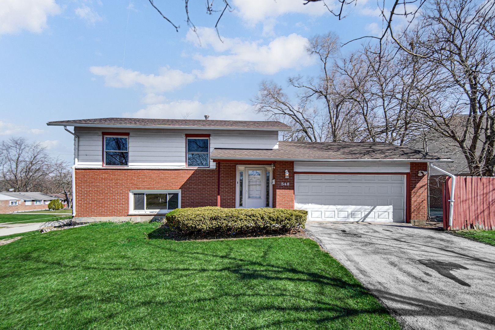 University Park House: 548 Regent Rd