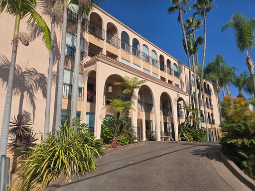Peak Ocean View - Gated Building - 3rd Floor Unit - Garage Parking Space - Pool/Spa – photo 1