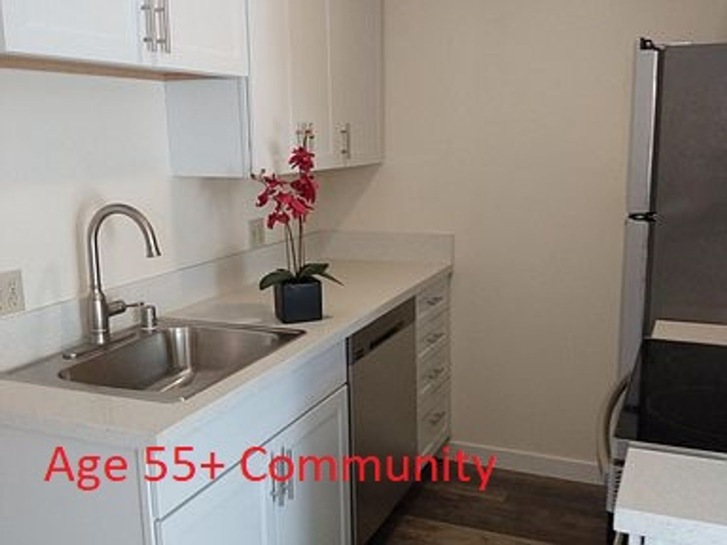 San Diego House: 6650 Amherst Street # 18A