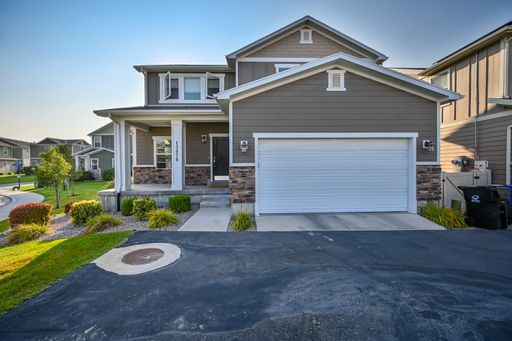 3 Bed / 2.5 Bath Single family Home for Rent in Herriman, UT – photo 1