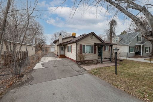$1,200 Off Your First Month's Rent!