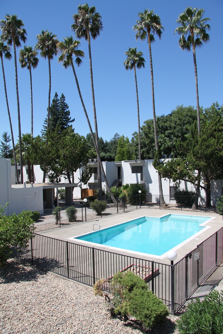 Sacramento Apartment: 1040 Rio Lane
