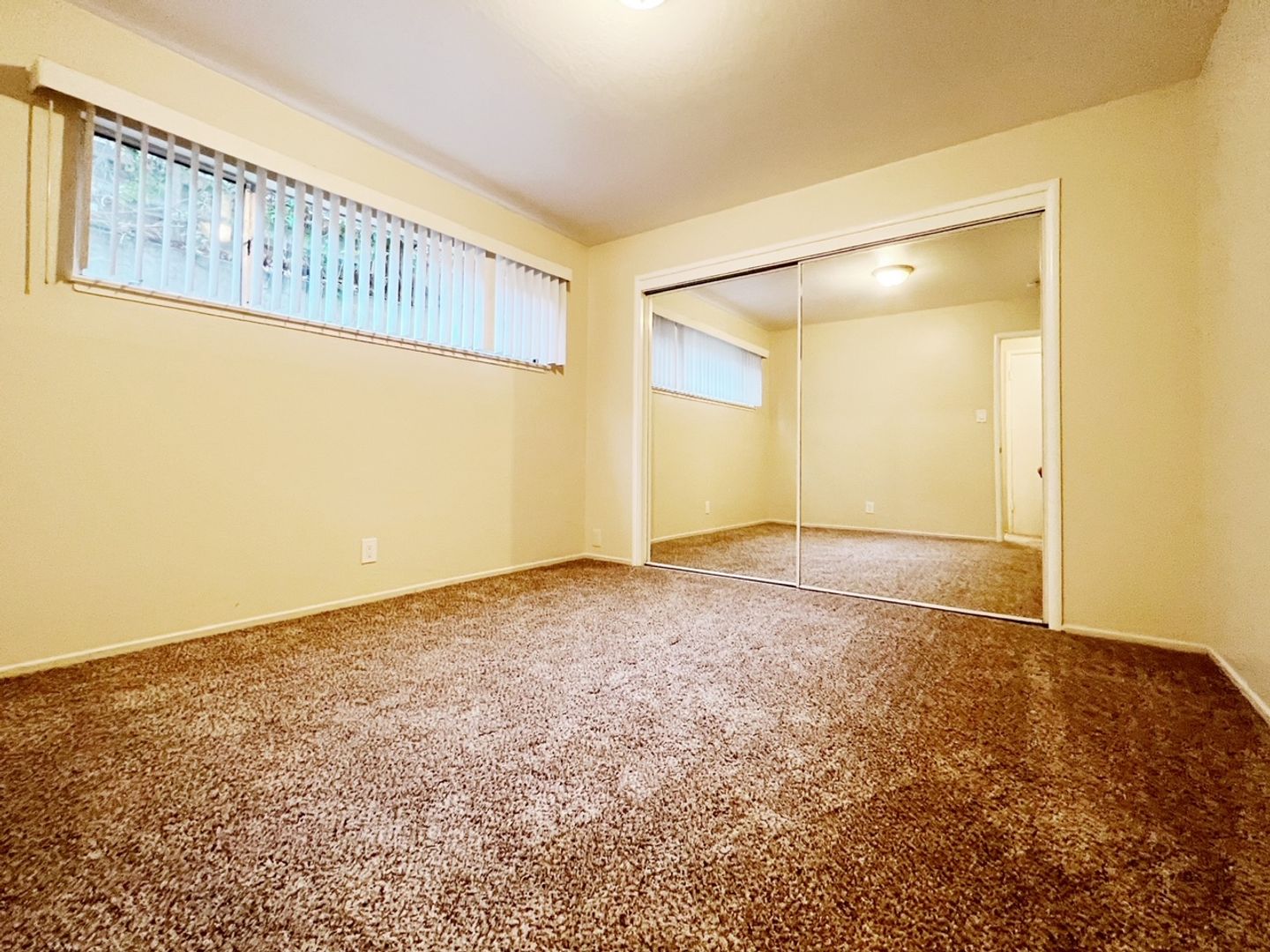 Oakland Apartment: 3000 Richmond Blvd/ 260 29th Street