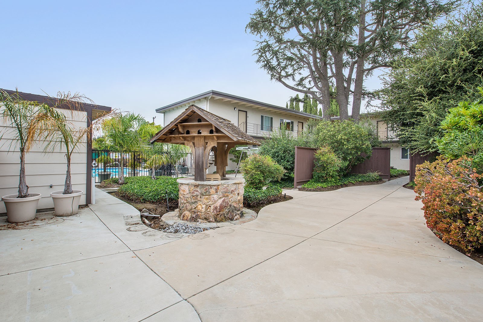 Castro Valley Apartment: 20327 Forest Ave
