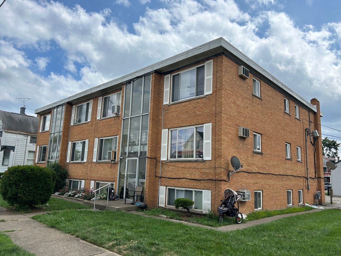 Cincinnati Apartment: 325 Pike Street