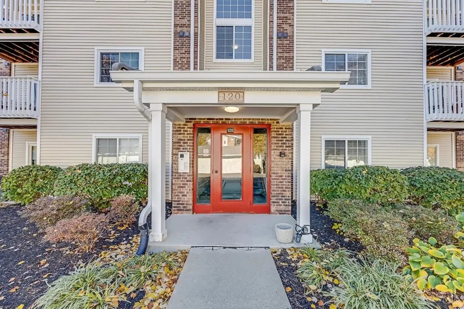 Loveland Condo: 120 Carrington Dr. #208