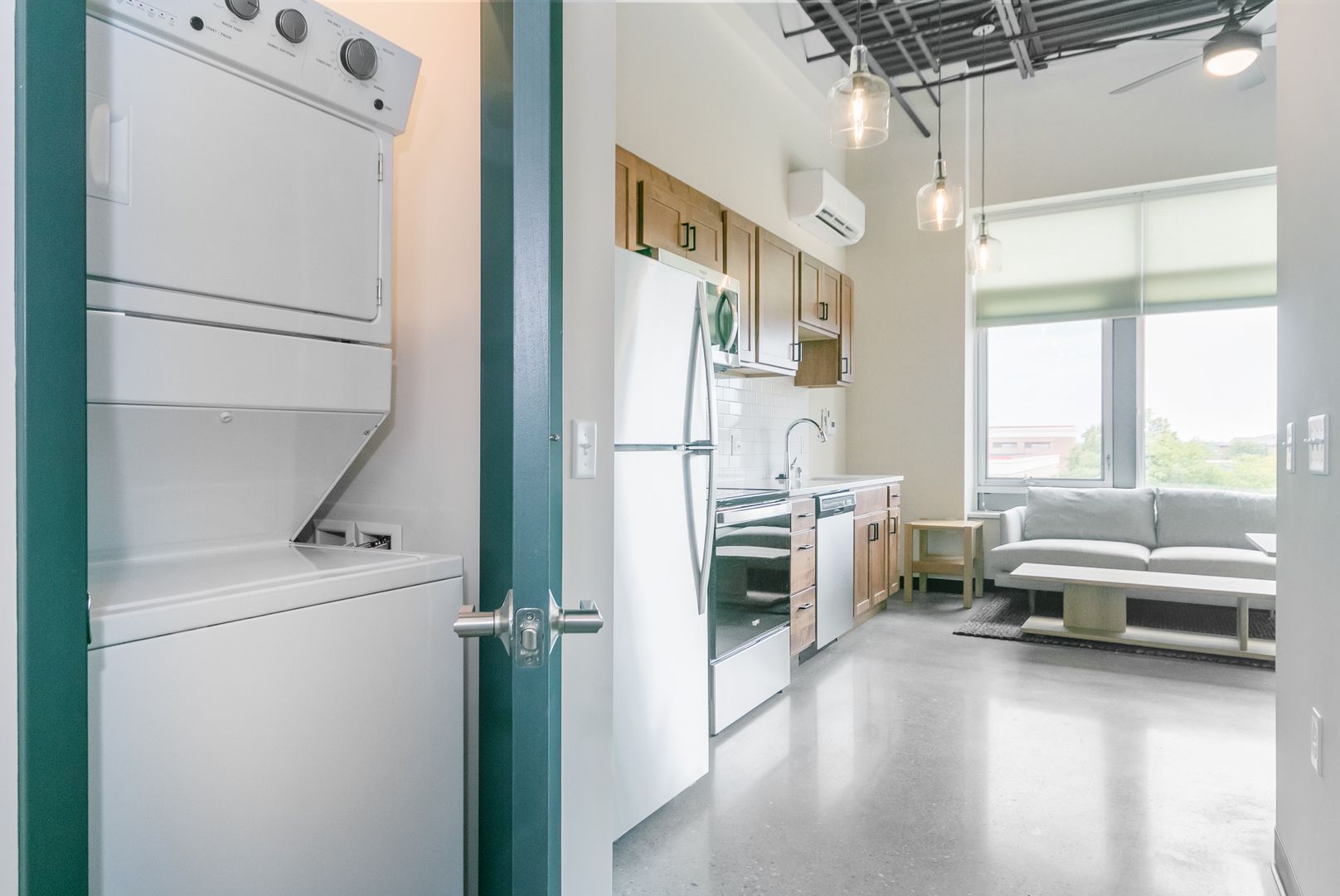 Madison Apartment: 550 Junction Rd