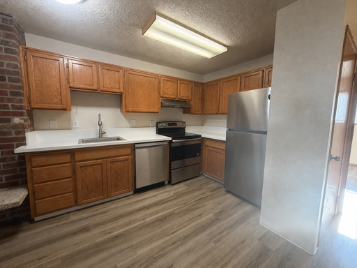 Updated 1-Bedroom with Electric Fireplace – photo 1